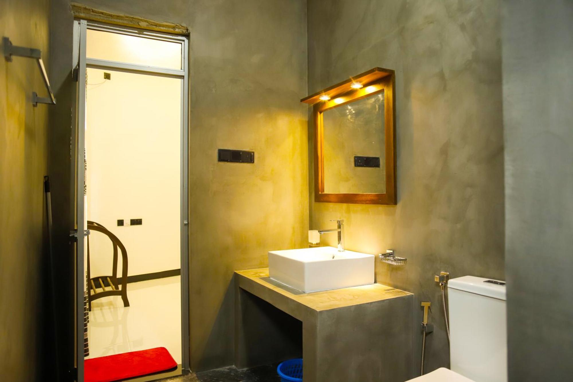 One 8 Mirissa Apartment ภายนอก รูปภาพ